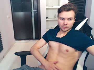 Alexspilner Chaturbate stream image from December 20, 2024