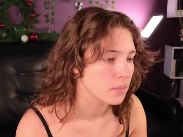 Cosmochi_ Chaturbate stream image from December 20, 2024