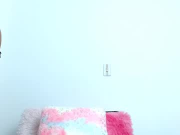 Emilyzans07 Chaturbate stream image from December 20, 2024