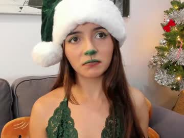 Raychell_Black Chaturbate stream image from December 20, 2024