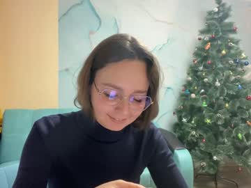 Smiling_Riddle Chaturbate stream image from December 20, 2024