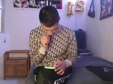 Sr_Porn01 Chaturbate stream image from December 20, 2024