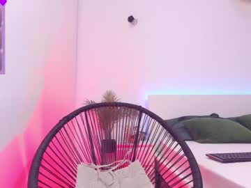 Zoey_Marye Chaturbate stream image from December 20, 2024