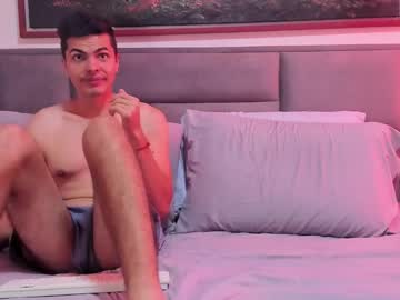Angelamax1 Chaturbate stream image from December 20, 2024