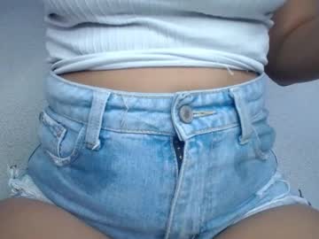 Aniie_Cute4 Chaturbate stream image from December 20, 2024