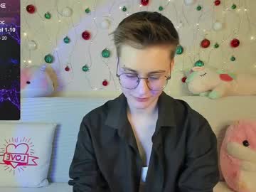 Christine_Moon Chaturbate stream image from December 20, 2024