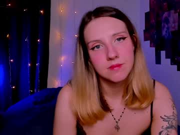 Hotarutomo Chaturbate stream image from December 20, 2024