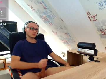 Q304 Chaturbate stream image from December 20, 2024