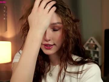 Shelleyblythe Chaturbate stream image from December 20, 2024