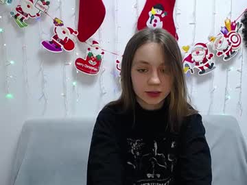 Yasminliist Chaturbate stream image from December 20, 2024