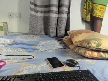 Bella_Thequeen Chaturbate stream image from December 20, 2024