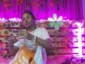 Elsa_Parisii Chaturbate stream image from December 20, 2024
