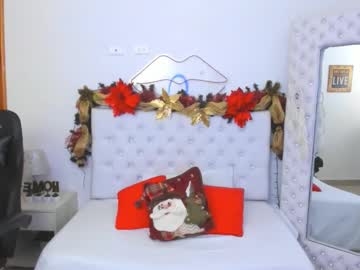 Emiily_Cortes Chaturbate stream image from December 20, 2024