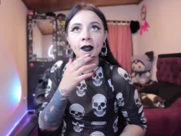 Emilyrymer Chaturbate stream image from December 20, 2024