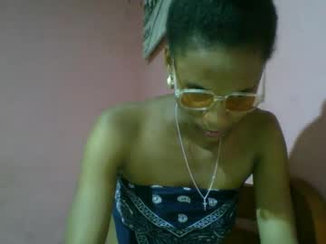 Juliexexy Chaturbate stream image from December 20, 2024