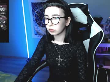 Julscinamon Chaturbate stream image from December 20, 2024