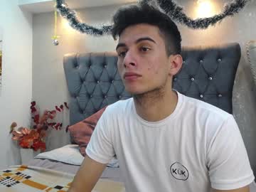 Mr_Williseo Chaturbate stream image from December 20, 2024
