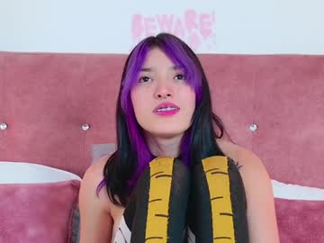 Alliciakim Chaturbate stream image from December 20, 2024