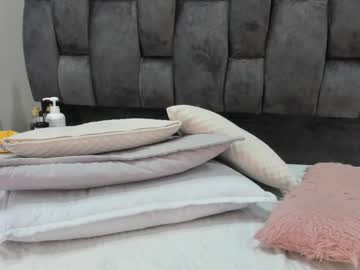 Caroline_Flores Chaturbate stream image from December 20, 2024