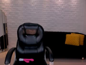 Chloemanson Chaturbate stream image from December 20, 2024