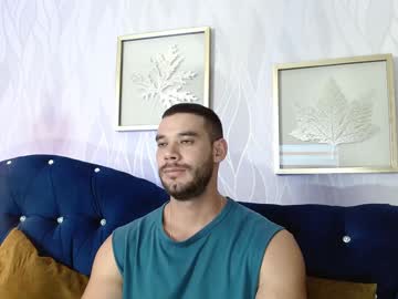 Chrisblakee Chaturbate stream image from December 20, 2024