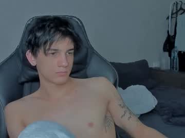 Davisross Chaturbate stream image from December 20, 2024