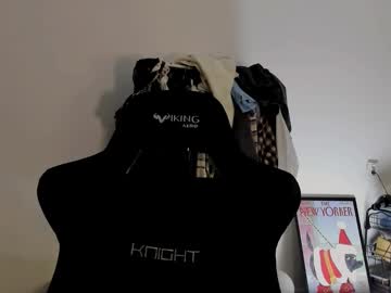 Emmamon Chaturbate stream image from December 20, 2024