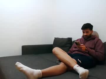 Italianboybcn Chaturbate stream image from December 20, 2024