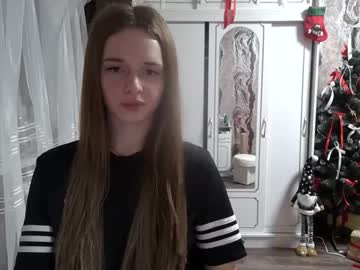 Mamie_Trish Chaturbate stream image from December 20, 2024