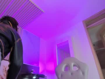 Missnickeloo Chaturbate stream image from December 20, 2024