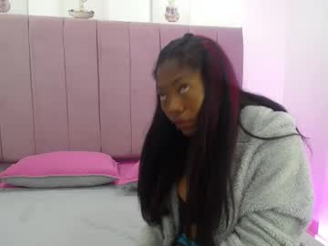 Bruunettezoe Chaturbate stream image from December 20, 2024