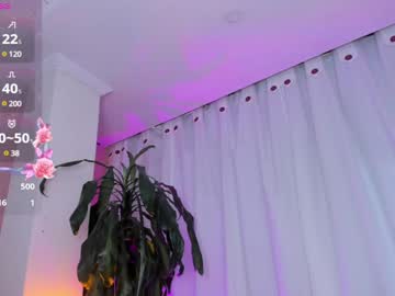 Charlotte_Blond Chaturbate stream image from December 20, 2024