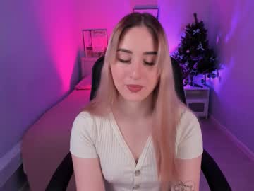 Cutie_Louise Chaturbate stream image from December 20, 2024