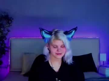 Joannlowe Chaturbate stream image from December 20, 2024