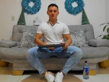 Julian_Wallace Chaturbate stream image from December 20, 2024