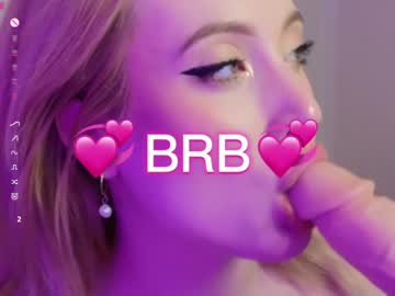 Lunalovelyy_ Chaturbate stream image from December 20, 2024