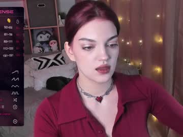 Mavis_Crystal Chaturbate stream image from December 20, 2024