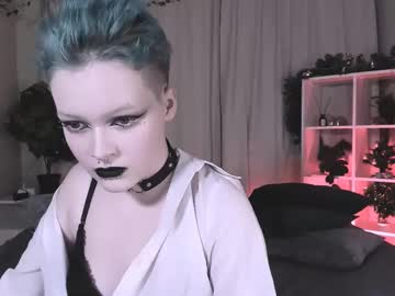 Nicolefloret Chaturbate stream image from December 20, 2024
