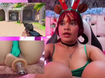 Petitesally_ Chaturbate stream image from December 20, 2024