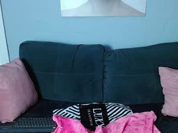 Rousebonnett Chaturbate stream image from December 20, 2024