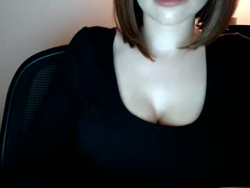 Samantaluis Chaturbate stream image from December 20, 2024