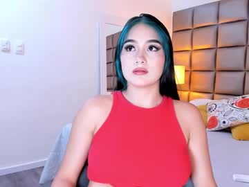 Annyhizzle Chaturbate stream image from December 20, 2024