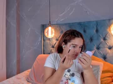Aprill21 Chaturbate stream image from December 20, 2024