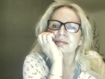 Penelopeflirty Chaturbate stream image from December 20, 2024
