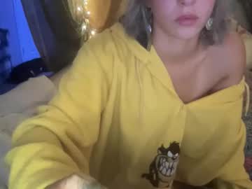 Princesspeaches69420 Chaturbate stream image from December 20, 2024