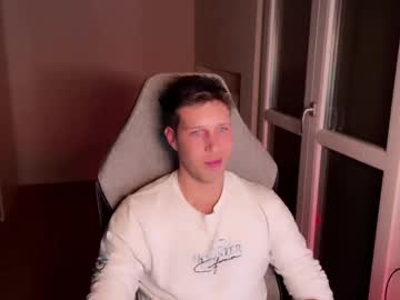 Spaduz Chaturbate stream image from December 20, 2024