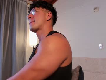 Blake_Levi Chaturbate stream image from December 20, 2024