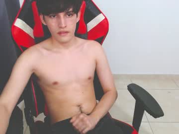 Eren_Tatakae Chaturbate stream image from December 20, 2024