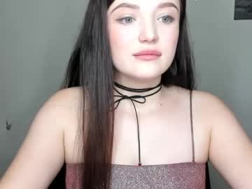 Evaamillerr Chaturbate stream image from December 20, 2024
