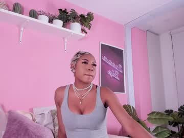 Alexa_Bonnie1 Chaturbate stream image from December 21, 2024